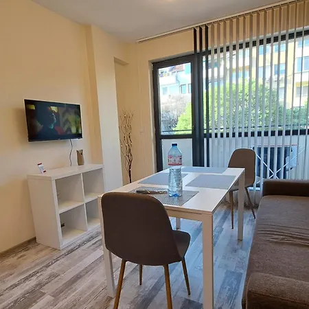 Apartment Luxury Hariton 5